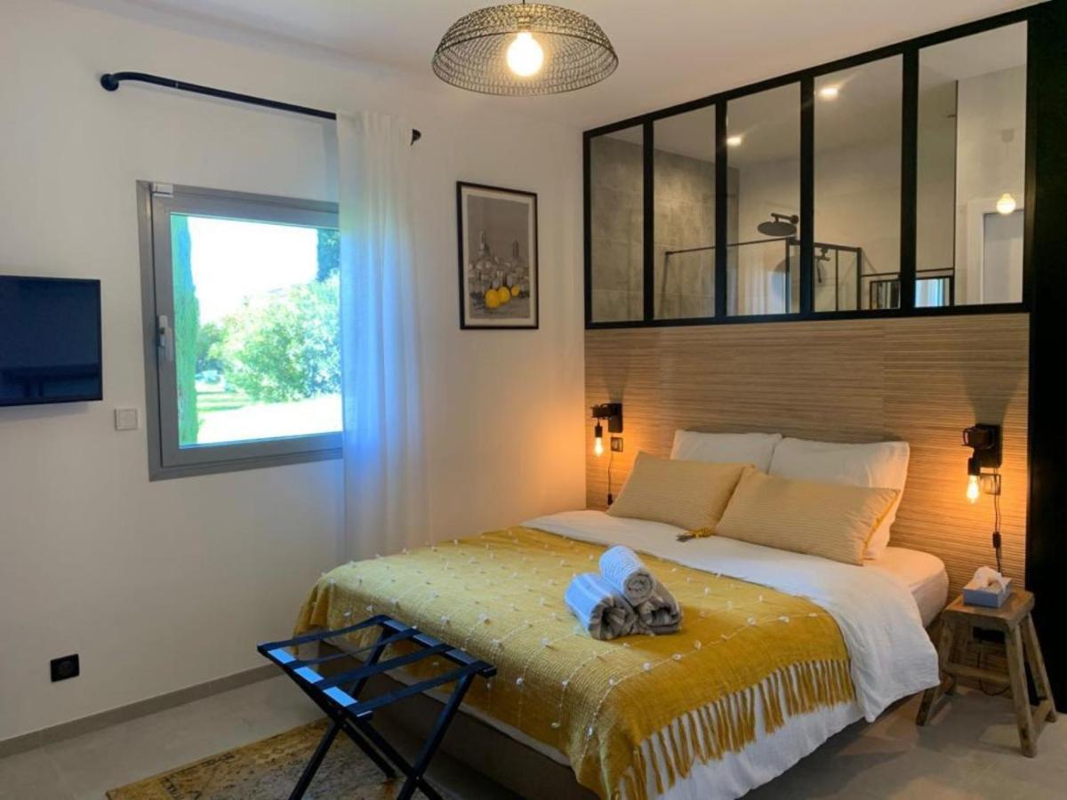 La Parenthese Saint Donat Hotel เอ็ก-ซอง-โพรวองซ์ ภายนอก รูปภาพ